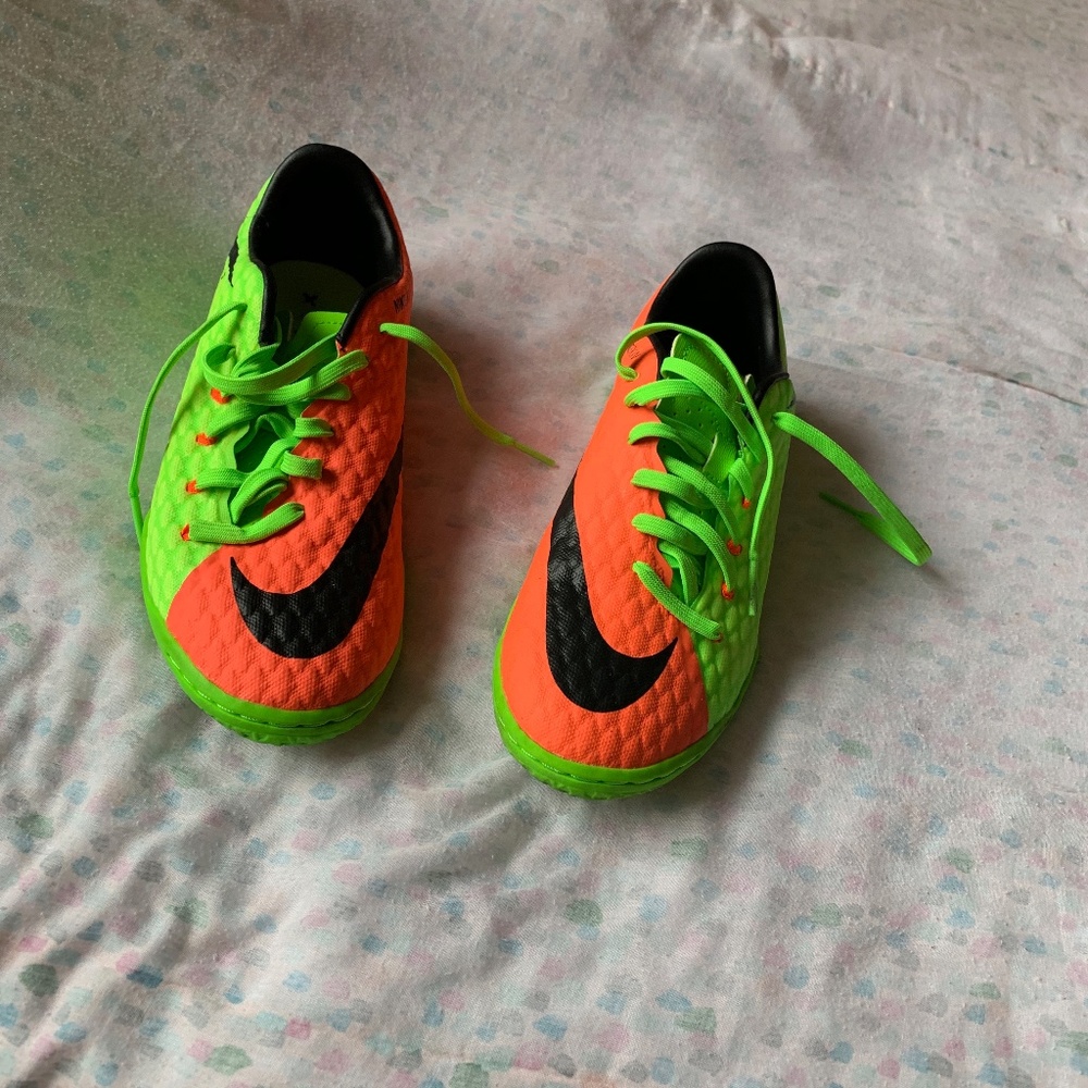 Children's sneakers size 6 Pre-owned